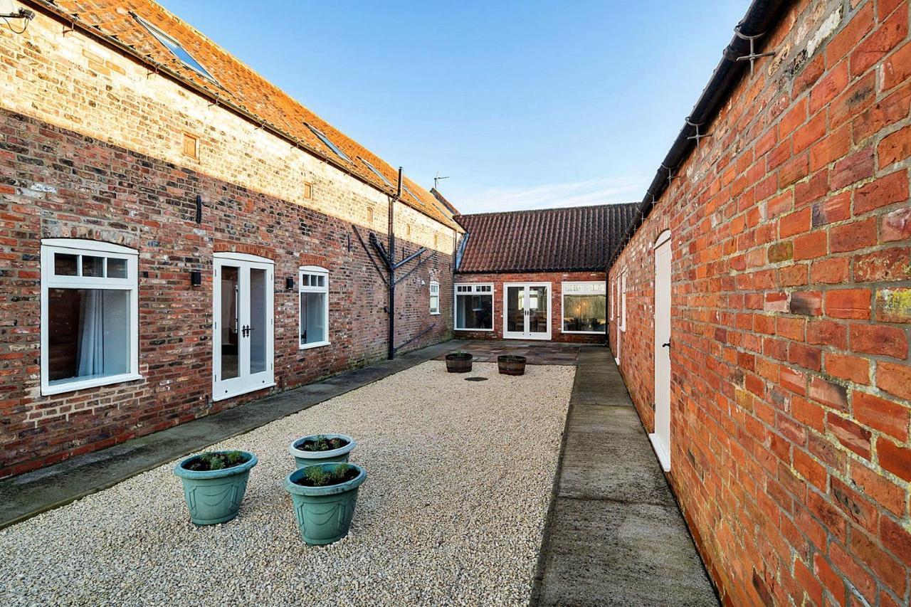 Villa Finest Retreats - South Barn Winestead Exterior foto